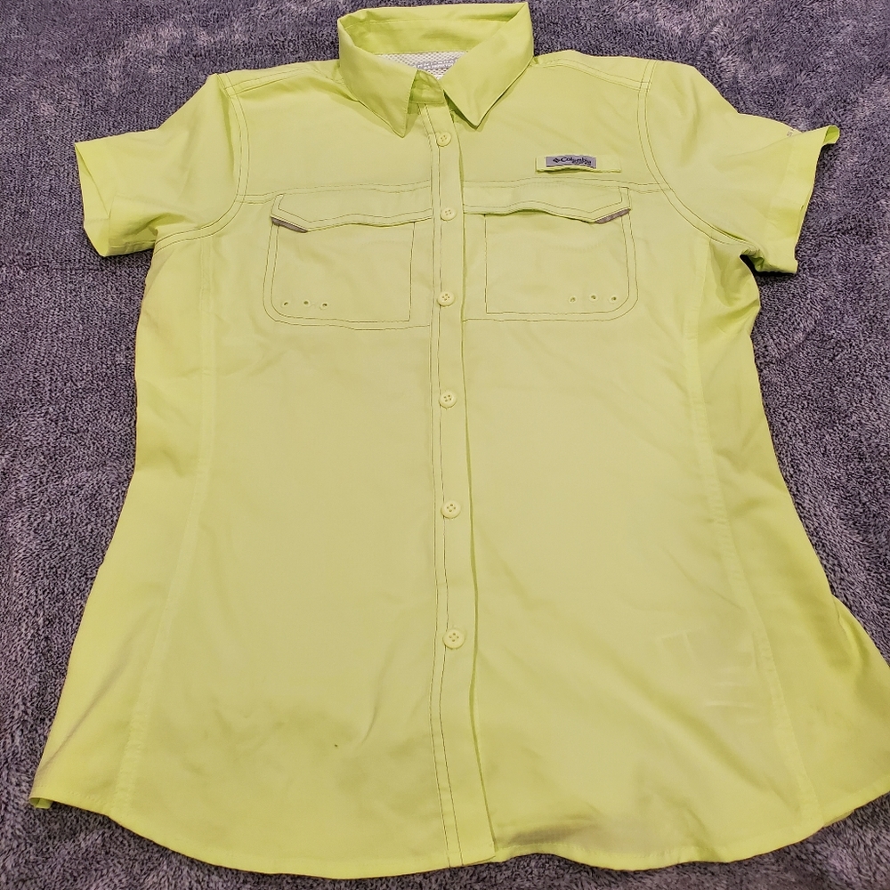 Columbia Collared Button Down Fishing Shirt